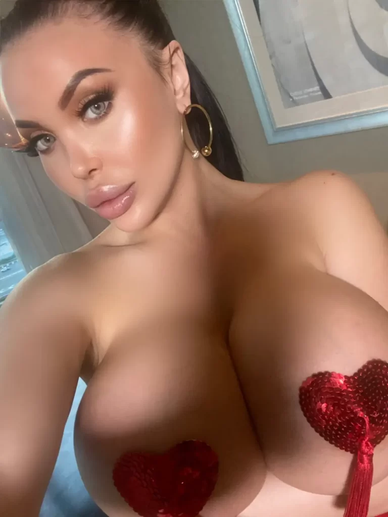Anastasia Doll has a big and juicy valentine surprise for you